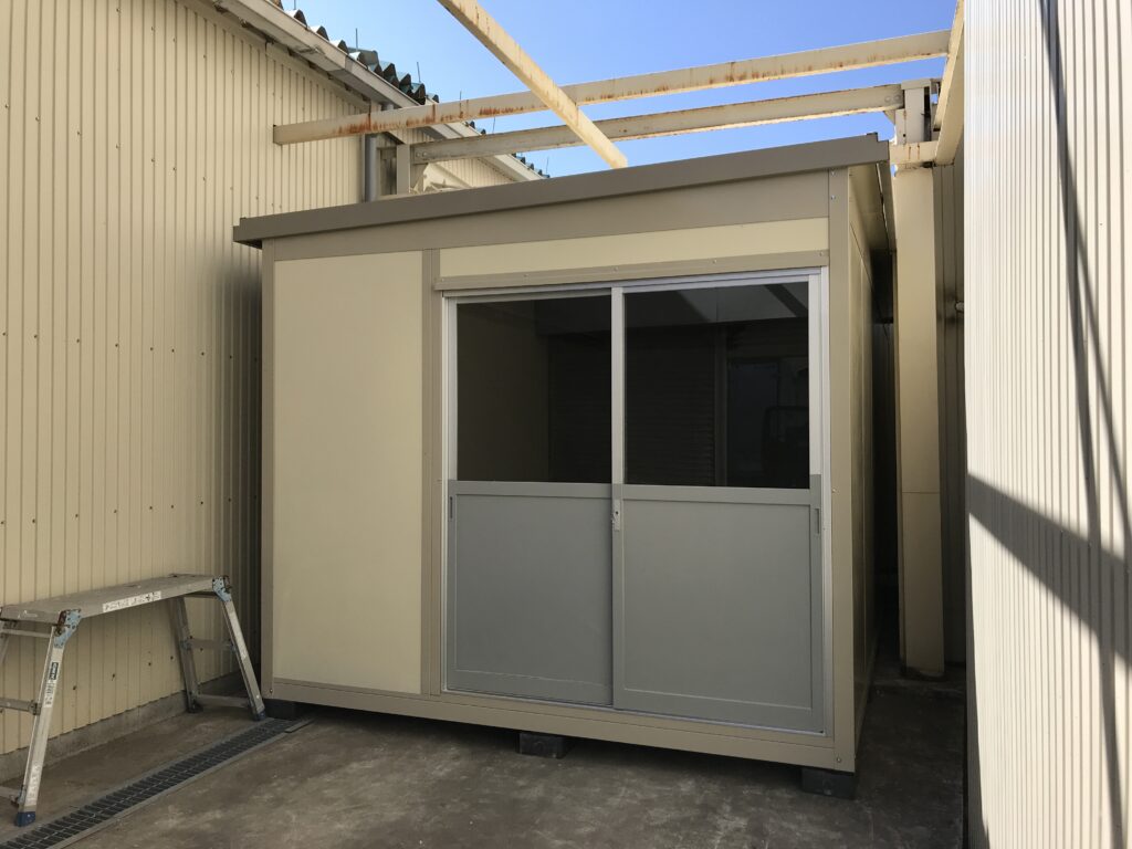 パネルハウスの施工事例|倉庫・事務所・休憩室など設置例 パネルハウスの施工事例|倉庫・事務所・休憩室など設置例
